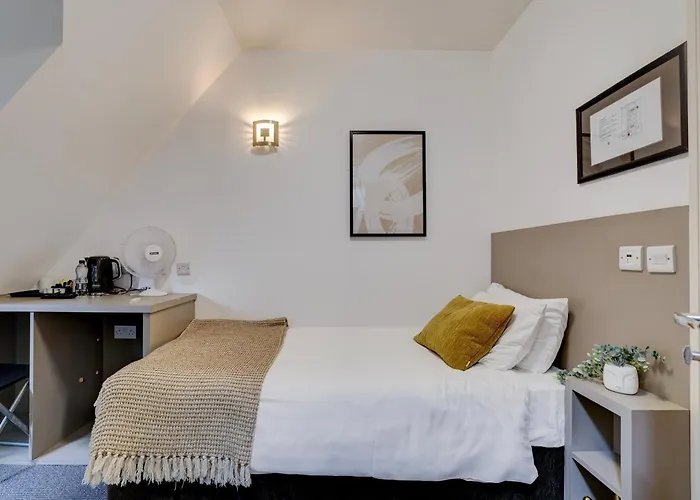 Belvilla Ilford Station Hotel, 4 Min From Elizabeth Line