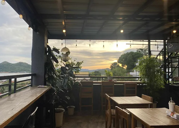 Kalis Viewpoint Lodge Corón