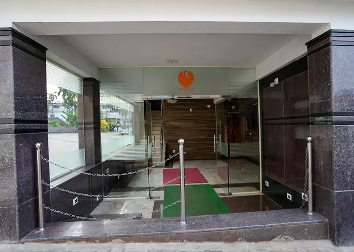Shwetha Lodge Kolluru