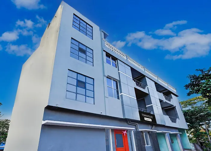 Super Townhouse Pondicherry