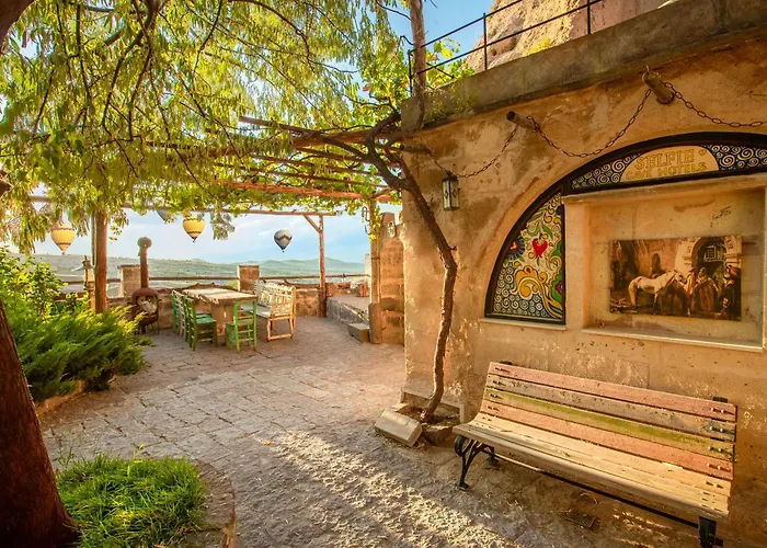 Cappadocia Fairy Chimneys Selfie Cave Hotels - Special Class Uçhisar