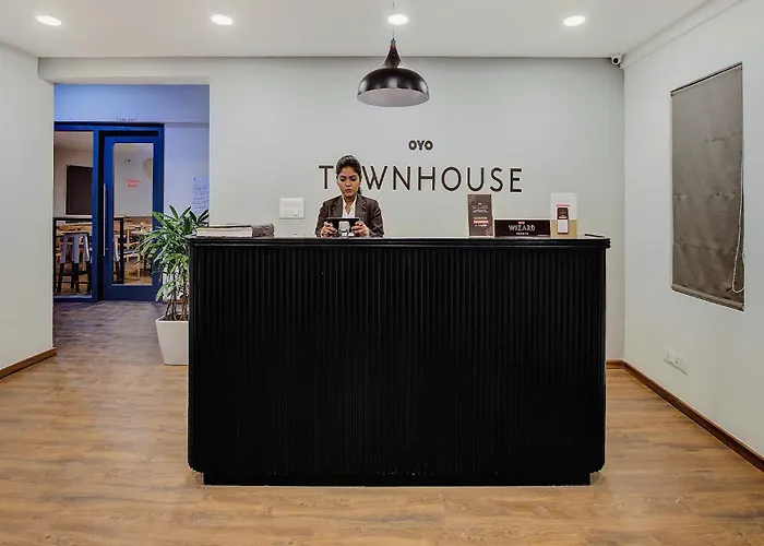 Oyo 76438 Hotel Aps Inn Prayagraj