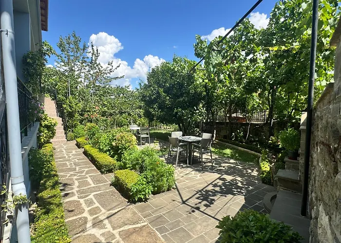 Garden Guest House Permet