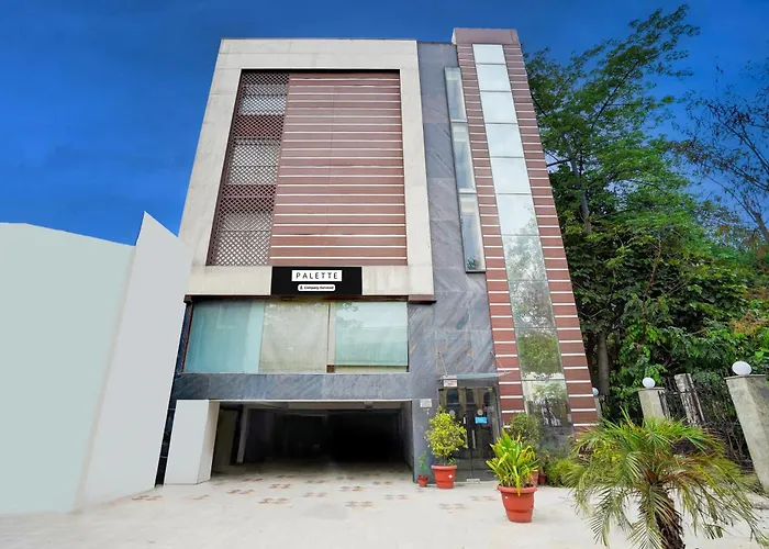 Palette By Checkin Royal Retreat Delhi Formerly Imperial Villas Neu-Delhi
