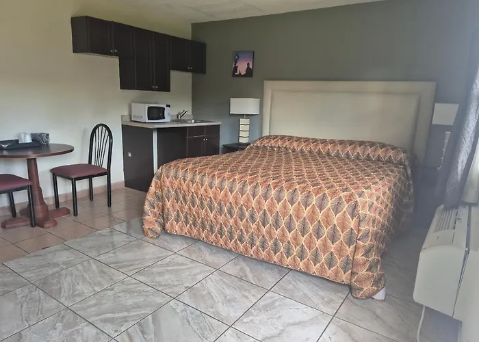 Maple Leaf Motel New Milford