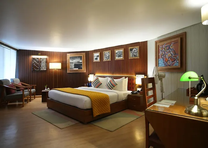 Tree Of Life Eila Art Hotel, Manali Nagar 