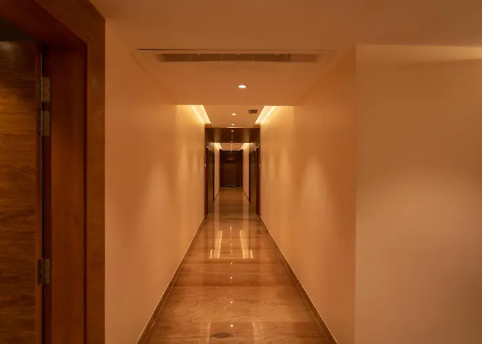 The Paradise Hotel - Luxury Stay Kanchipuram