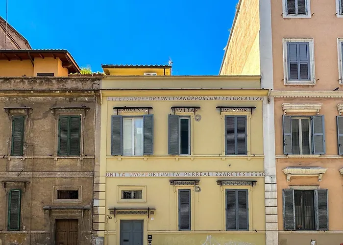 Tarshito Gallery House Roma