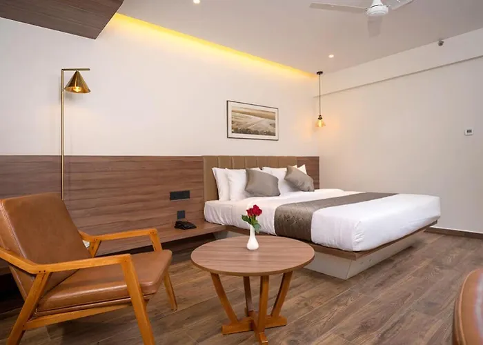 Crystal Suites Badagara
