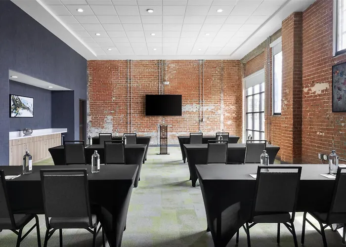 Home2 Suites By Hilton Phoenix Downtown