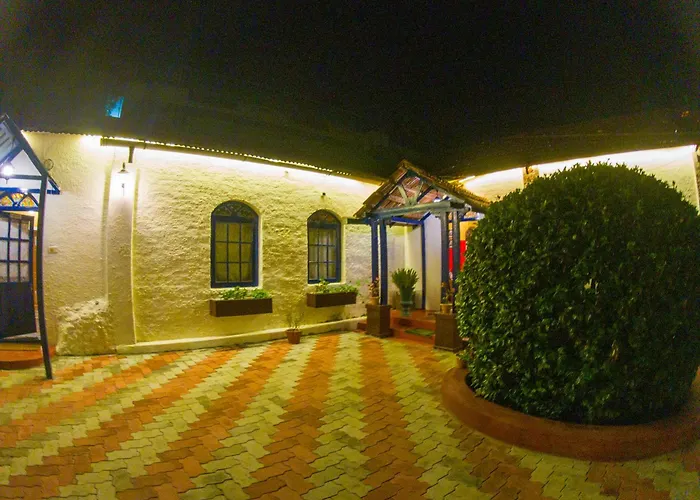 La Address Retreat - The Heritage Homestay Ooty
