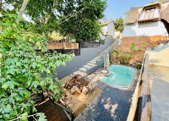 Pretoria Mansion Boutique Hotel Coral Tree