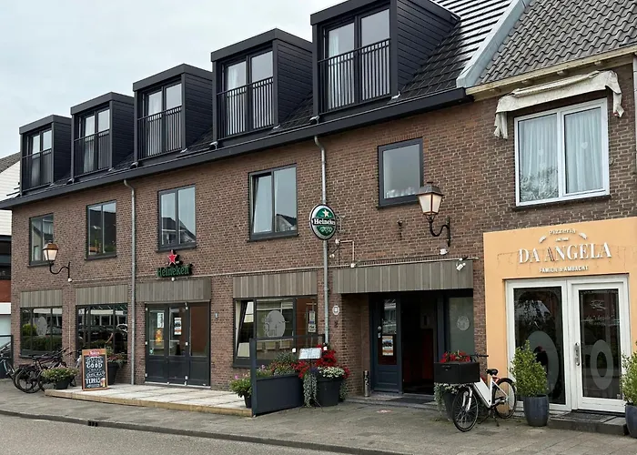 Eetcafé Punt Bed and Breakfast Roelofarendsveen
