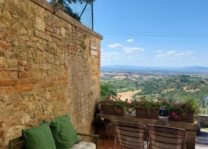 La Casa Di Angela Charming Rooms Montepulciano Stazione
