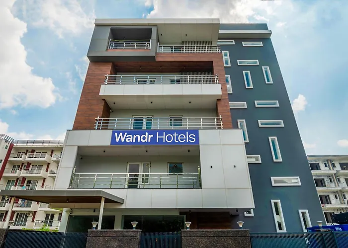 Wandr Hotel Medicity Gurugram, Near Medanta Hospital Gurgaon