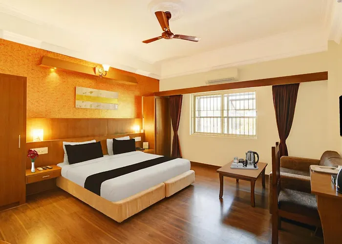 Super Townhouse Oak City Center Kushal Nagar Madikeri