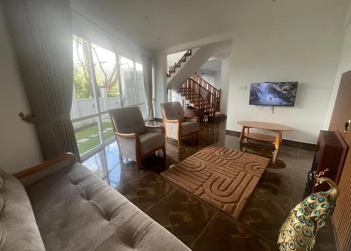 Premier Villa Nuwara Eliya