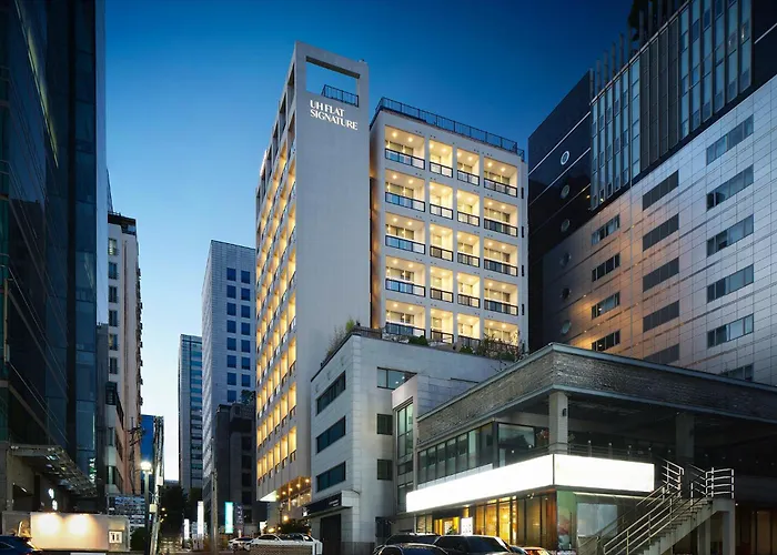 Uh Flat Signature Gangnam Seoul