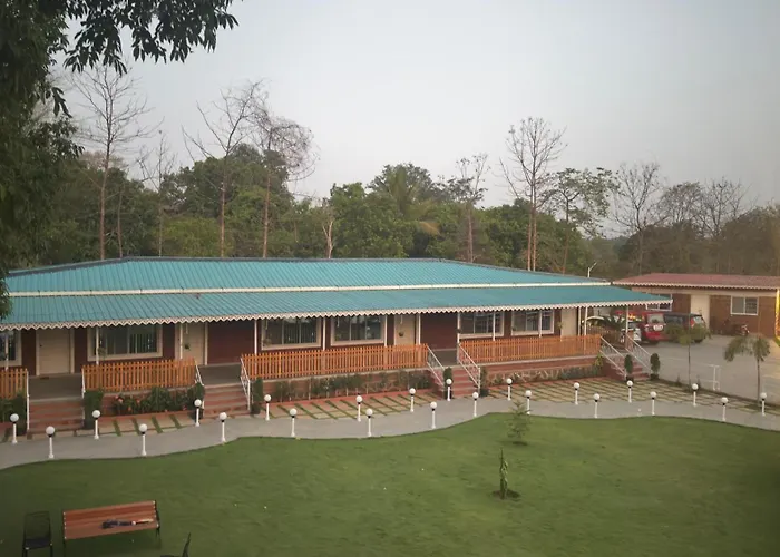 Magnolia Fields Hotel Neral