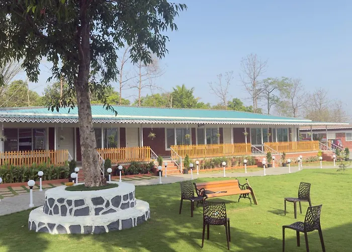 Magnolia Fields Hotel Neral