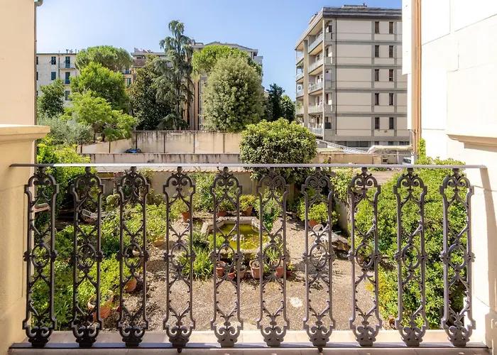 Domus Mea Suite Floransa