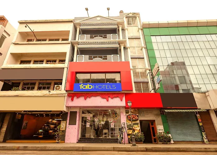 Fabhotel Santhi Inn - 500 Meters From Promenade Beach Pondicherry