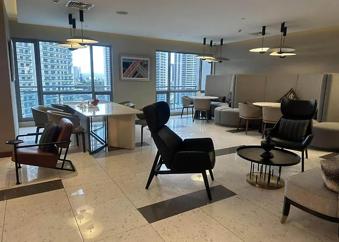 Amira Luxury At Novotel Suites Manila Near Makati And Bgc Mandaluyong