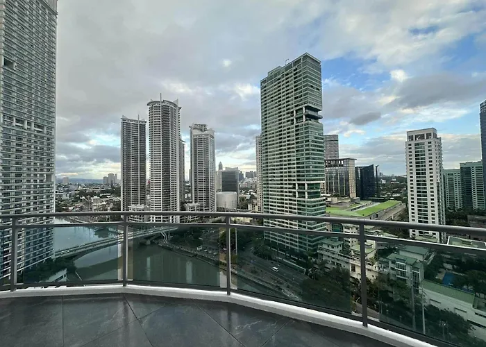 Amira Luxury At Novotel Suites Manila Near Makati And Bgc Mandaluyong