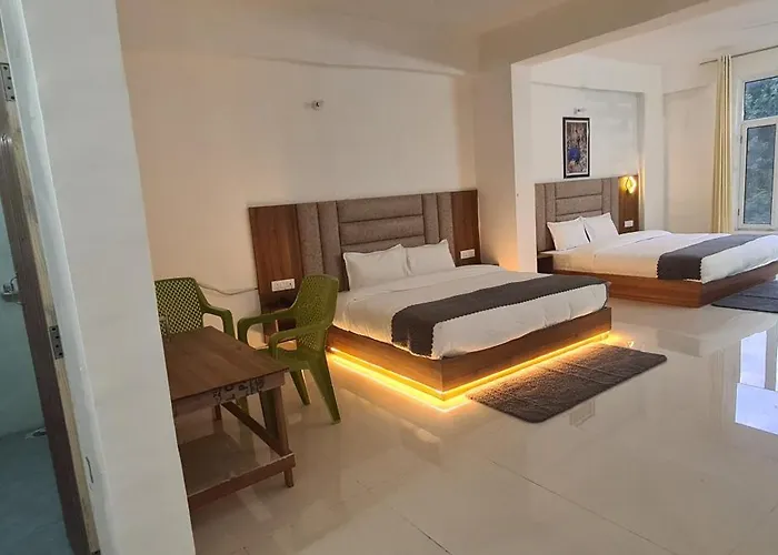 Hotel Gurudeva, Govindghat Joshimath