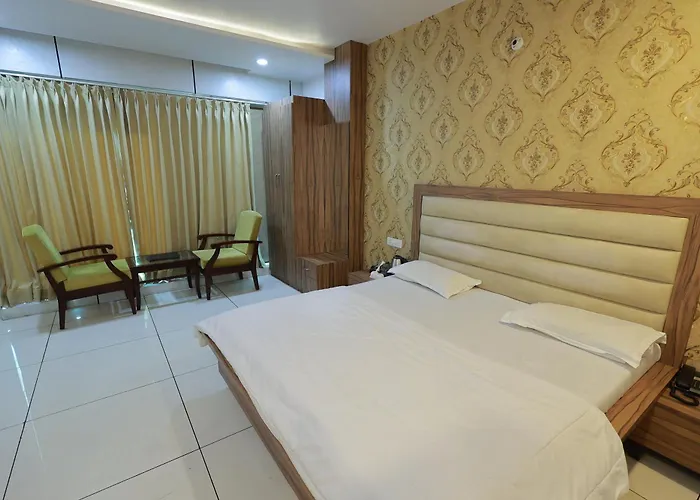 Punia Tower Hotel Sangrur