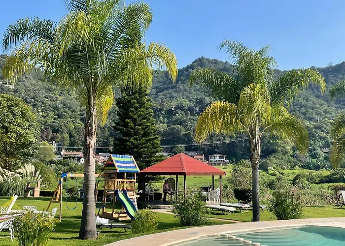 Hotel Brisas Del Lago Valle de Bravo