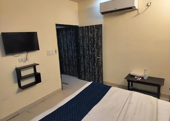 Hotel Green Snapper' Kamla Nagar New Delhi