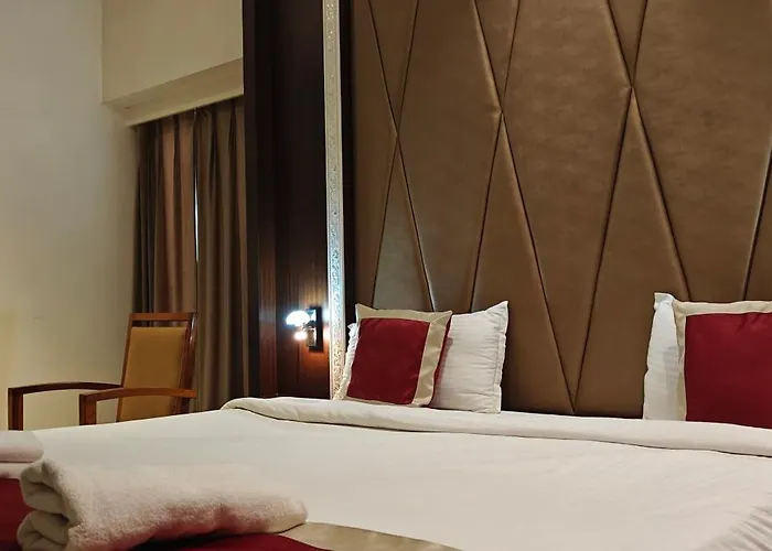 The Crown Business Hotel Bhayandar