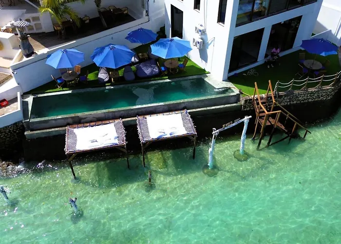 The Cove Bali Bed & Breakfast Nusa Lembongan 