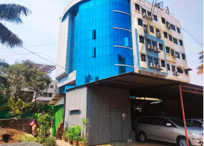 Hotel Orient Crown, Kolhapur