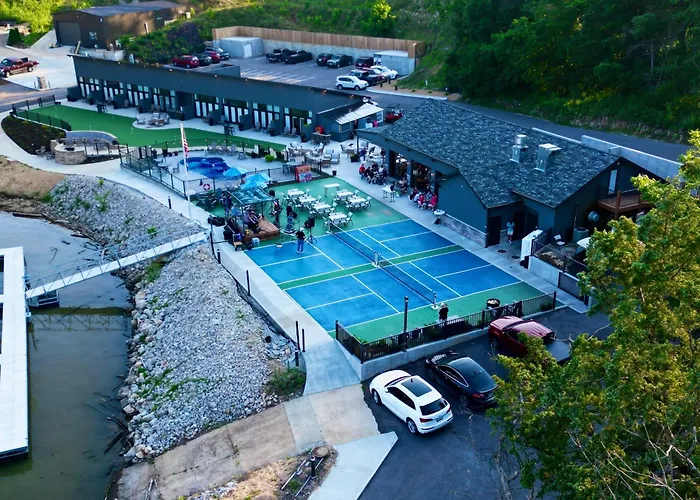 Pebble Bay Club Suites Camdenton
