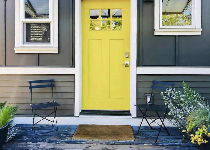 Lemon Door Micro-Loft Hotel Portland