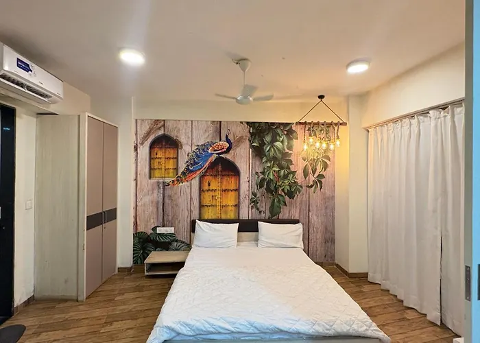 Rajhans Belliza By 7 Star Home Stay Surat