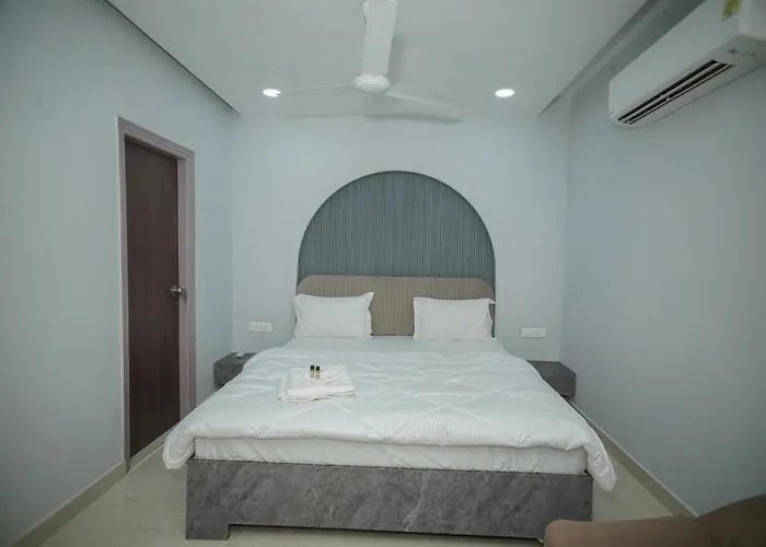 Hotel Lime Wood Ludhiana