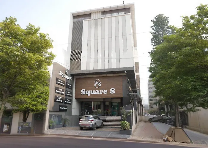 Hotel Square S Varanasi