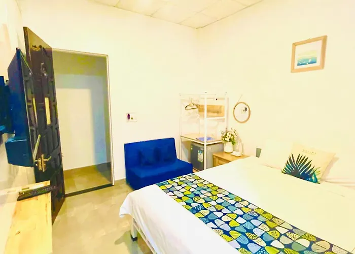 Shark Hostel Huế