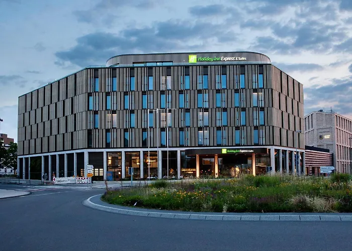 Holiday Inn Express&Suites Monheim am Rhein by IHG