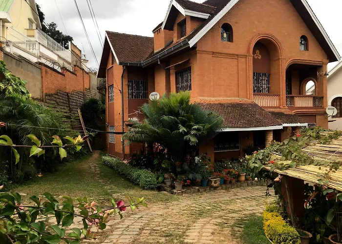 Le Fumoir Guest House Familiale Antananarivo