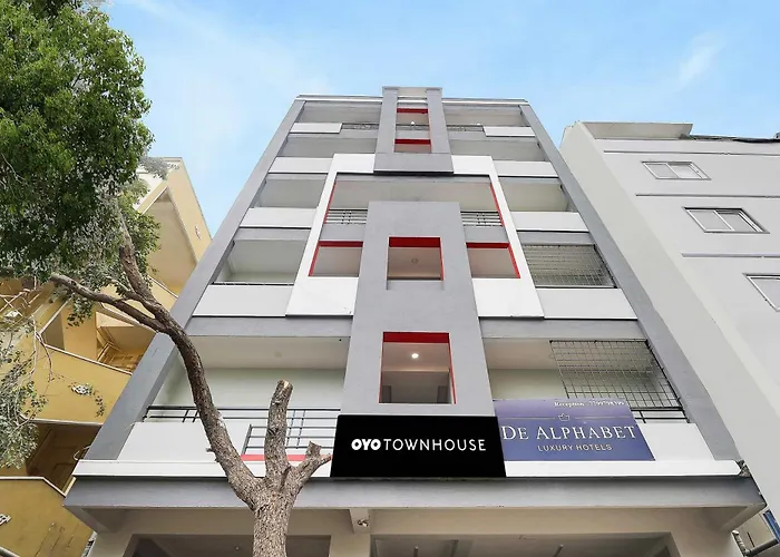 Townhouse De Alphabet Kukatpally Near Nexus Mall Hyderabad