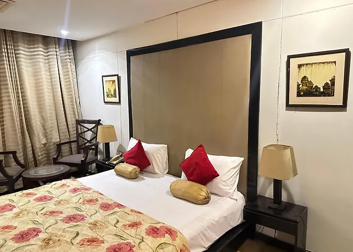 Grand Inn Hotel Lahore