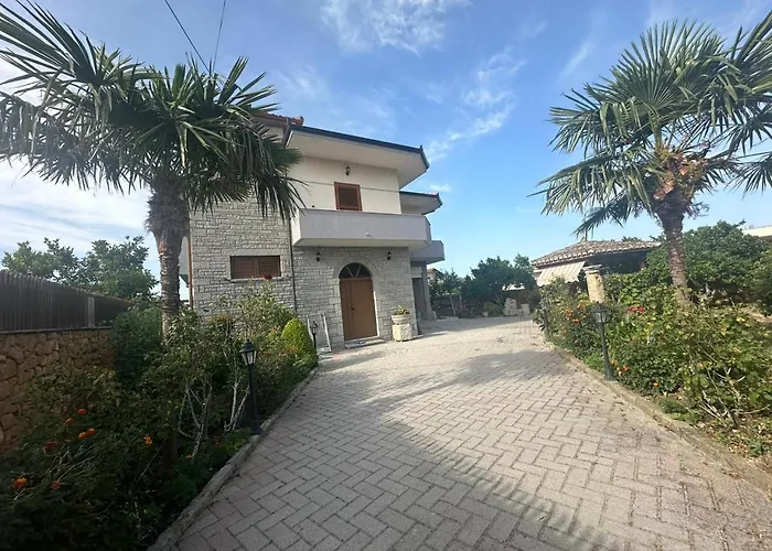 Taku Rooms Vlora 2