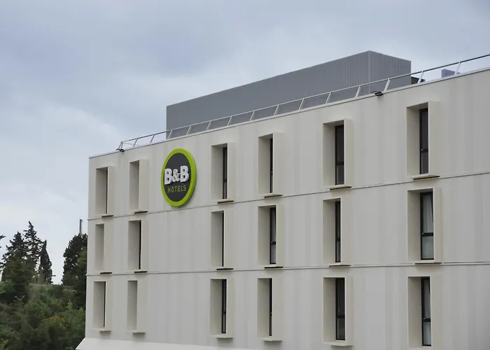 B&B HOTEL Carcassonne Rocadest La Cité