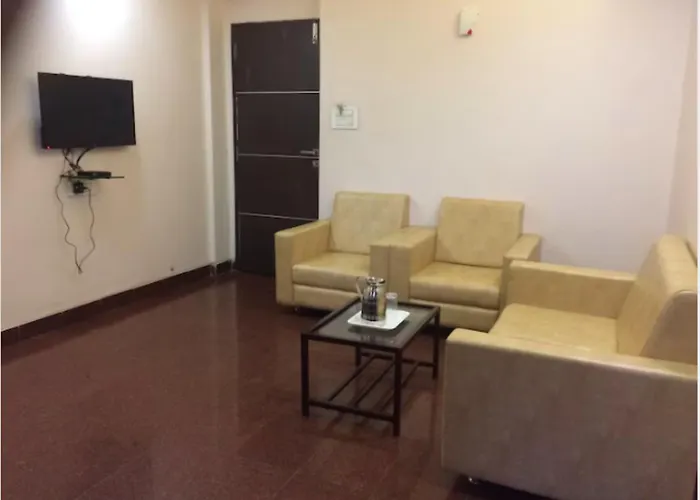 Hotel City Crown, Kolhapur