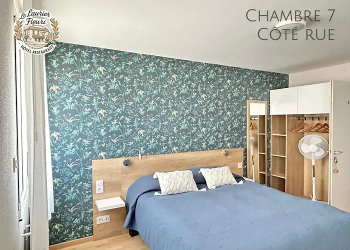 Logis Hotel Le Laurier Fleuri Vertou
