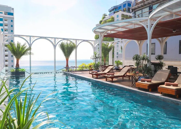 Golden Lotus Luxury Hotel Danang - Complimentary Daily Afternoon Tea